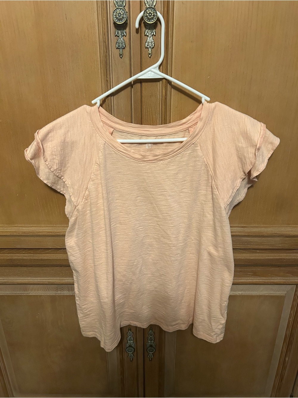 GAP Peach Short Sleeve Tee with Ruffle Sleeves